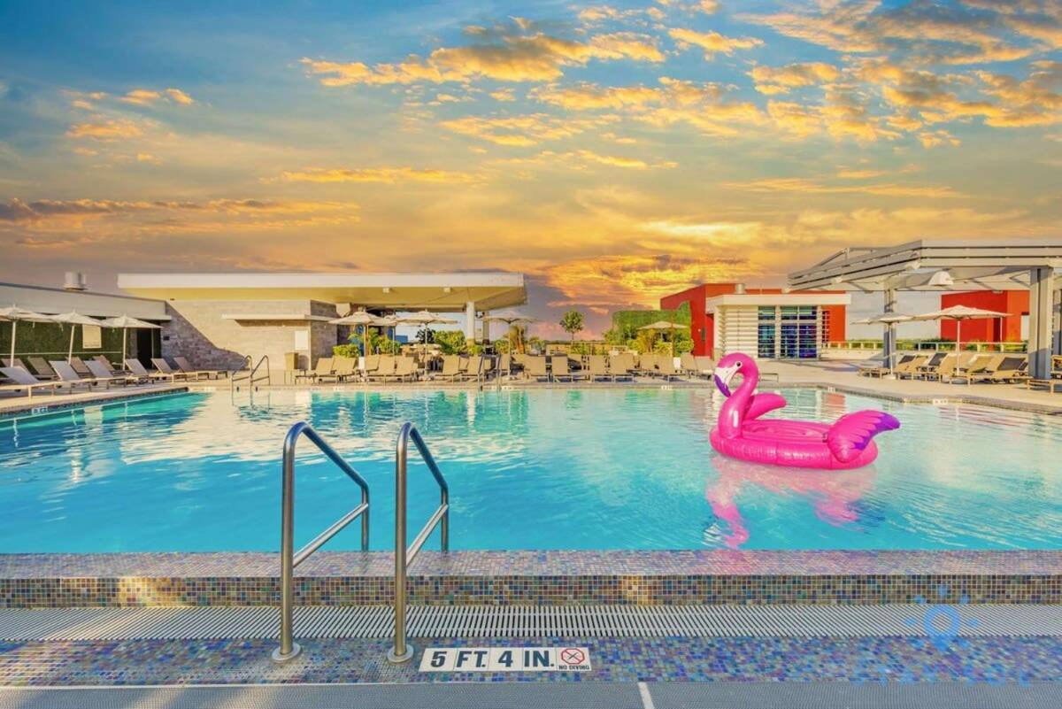 Costa - Worth Traveling - Rooftop Pool- Gym Appartement