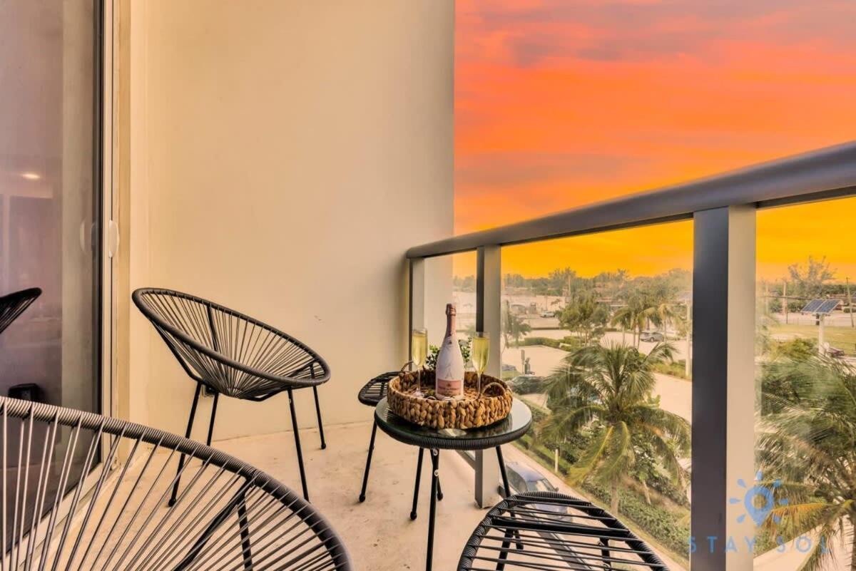 Costa - Worth Traveling - Rooftop Pool- Gym